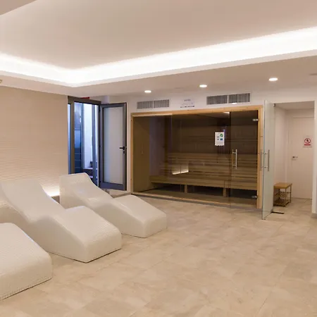 Globales Concord Hotel